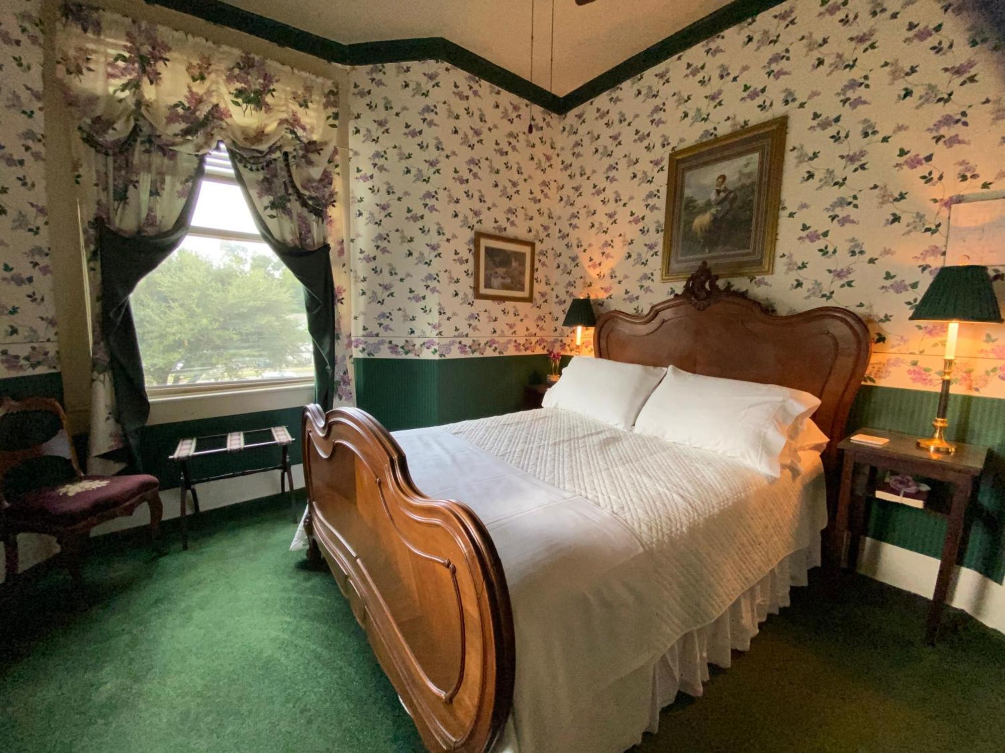 Four Winds Victorian Venue & Suites Bonham Экстерьер фото